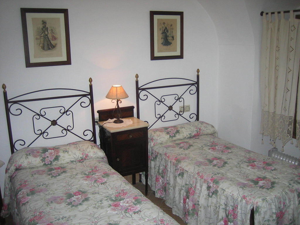 Casa Rural La Villa Castro del Rio Bagian luar foto